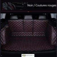 Noir Coutures rouges - Coffre.jpg